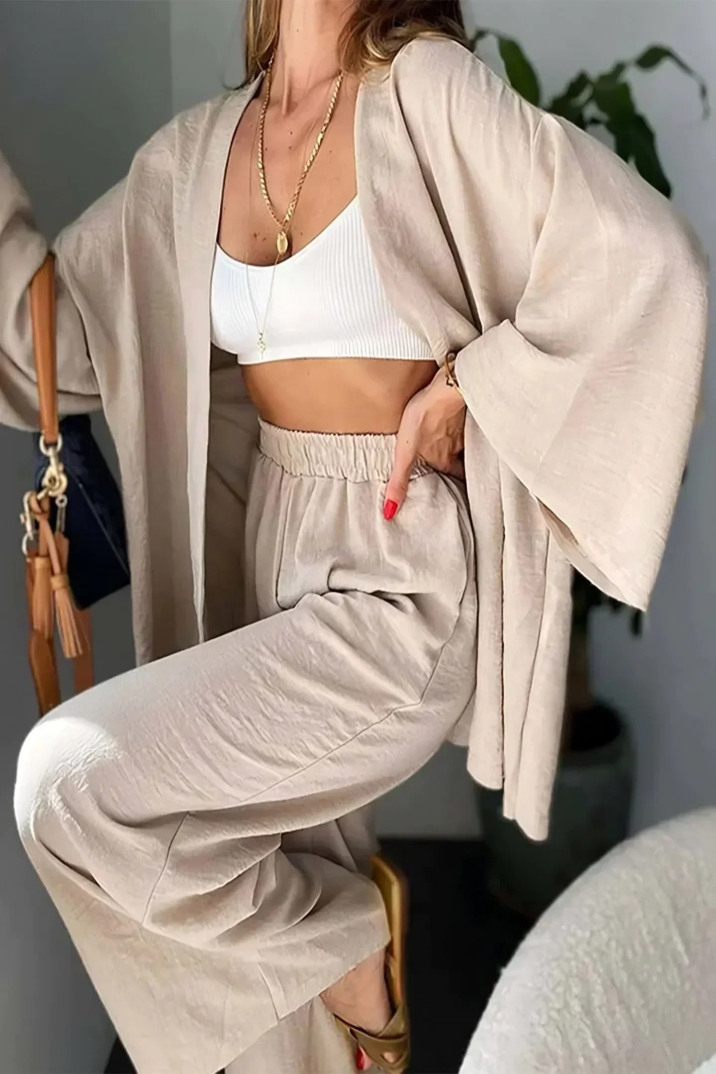 Modern breathable jacket and trouser ensemble - Image 2
