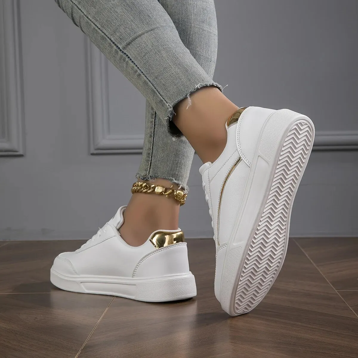 Fashionable Women's Sneakers - Image 3