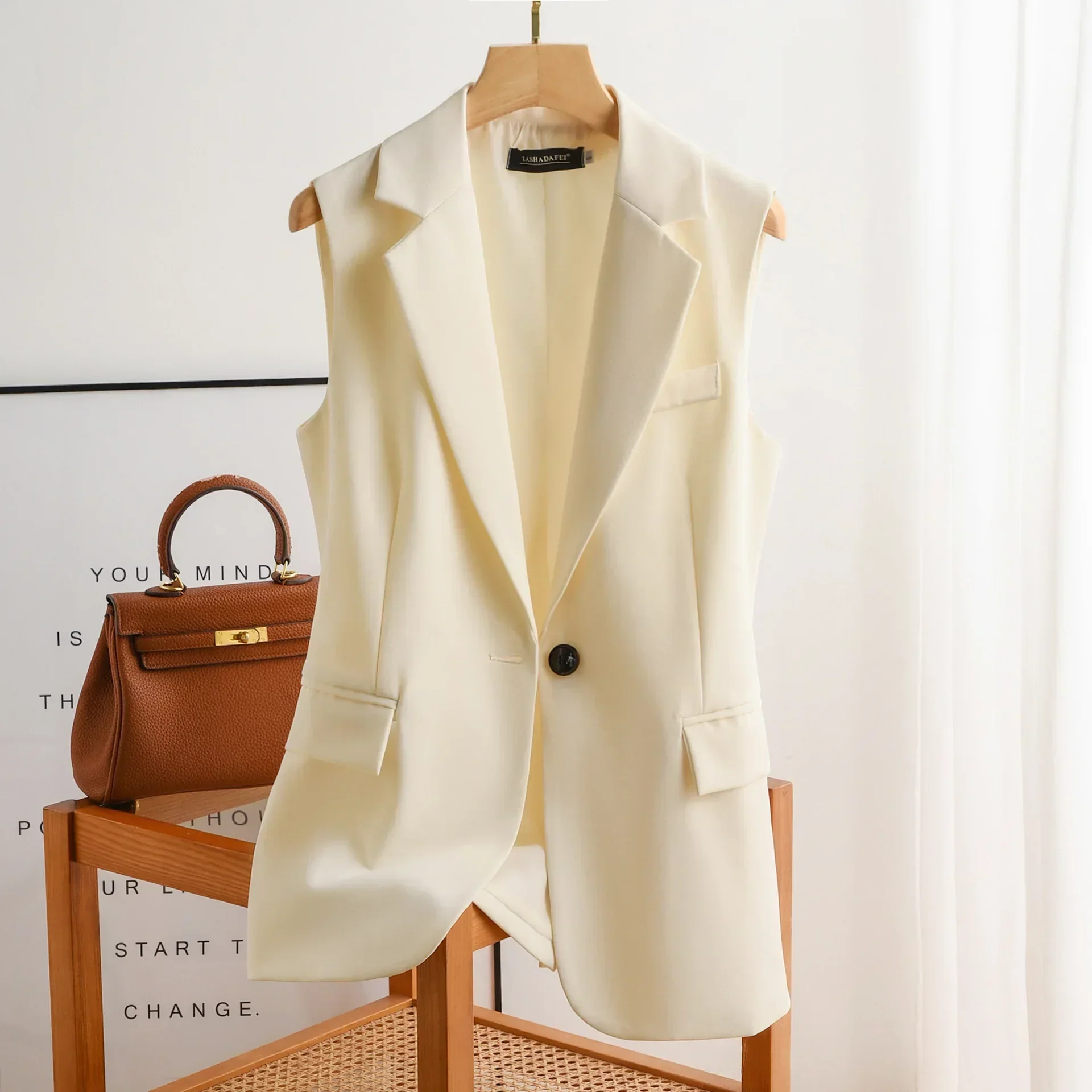 Sleeveless blazer - elegant women's suit jacket - Image 3