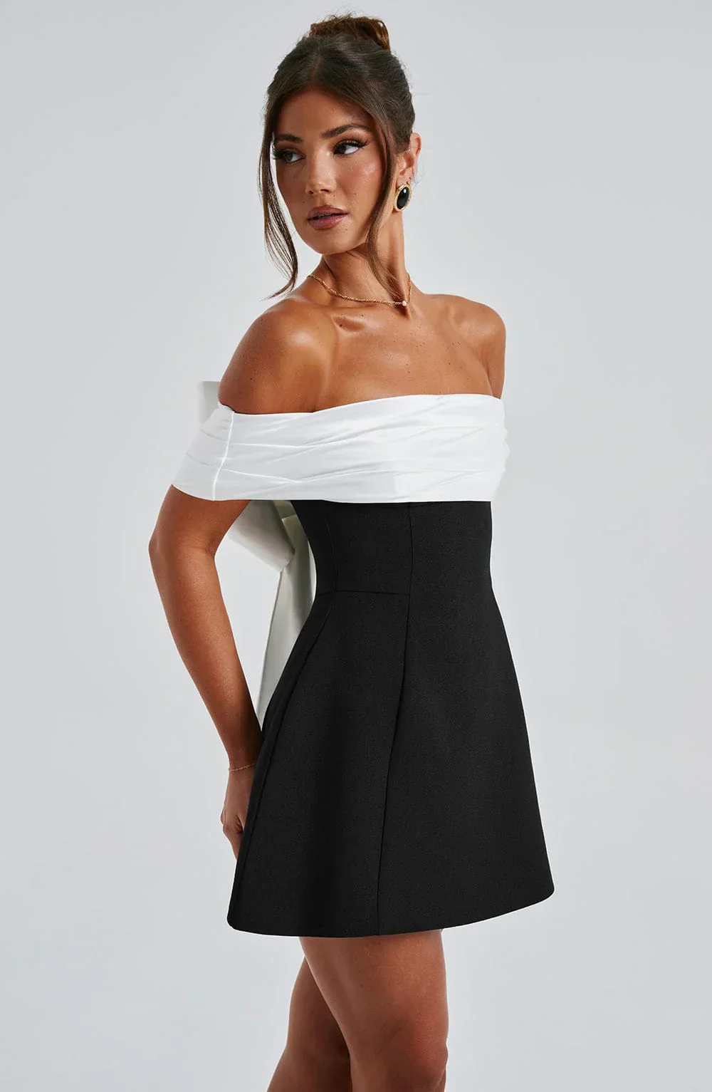 NOELLE MINI DRESS - BLACK/WHITE - Image 6