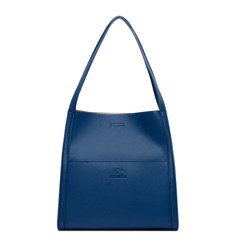 Elegant Women's Handbag Of Vegan Leather - Image 4