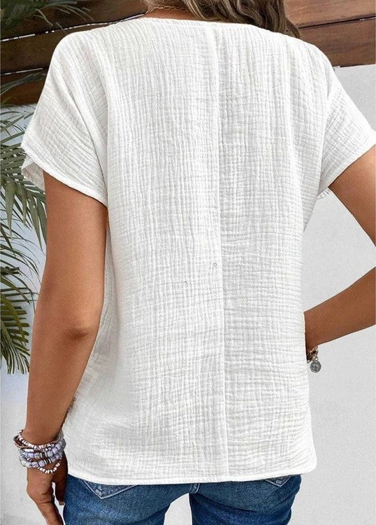 Onni | Women's Blouse With V-Neck - Image 3