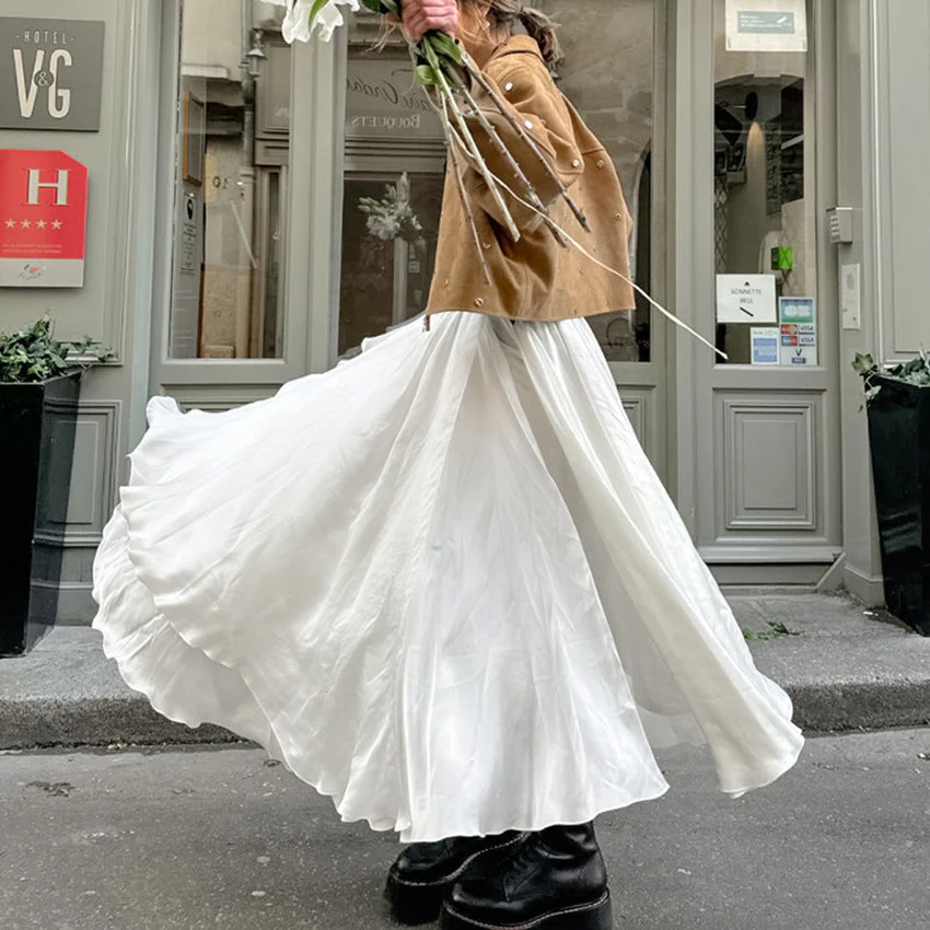 Onni | Trendy airy satin maxi skirt for women - Image 3