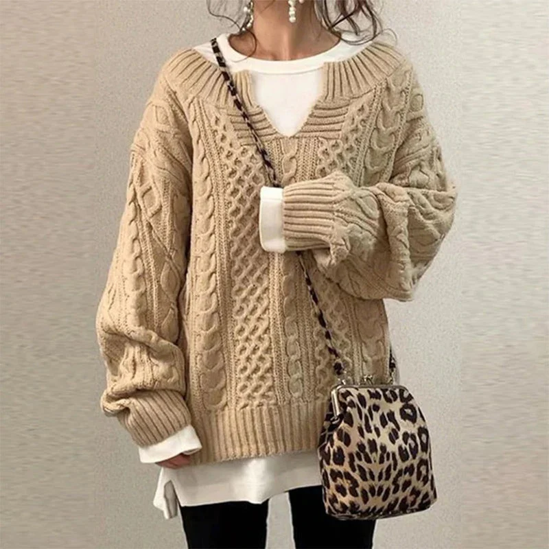 Oversized knitted sweater with unique cable pattern - Image 5