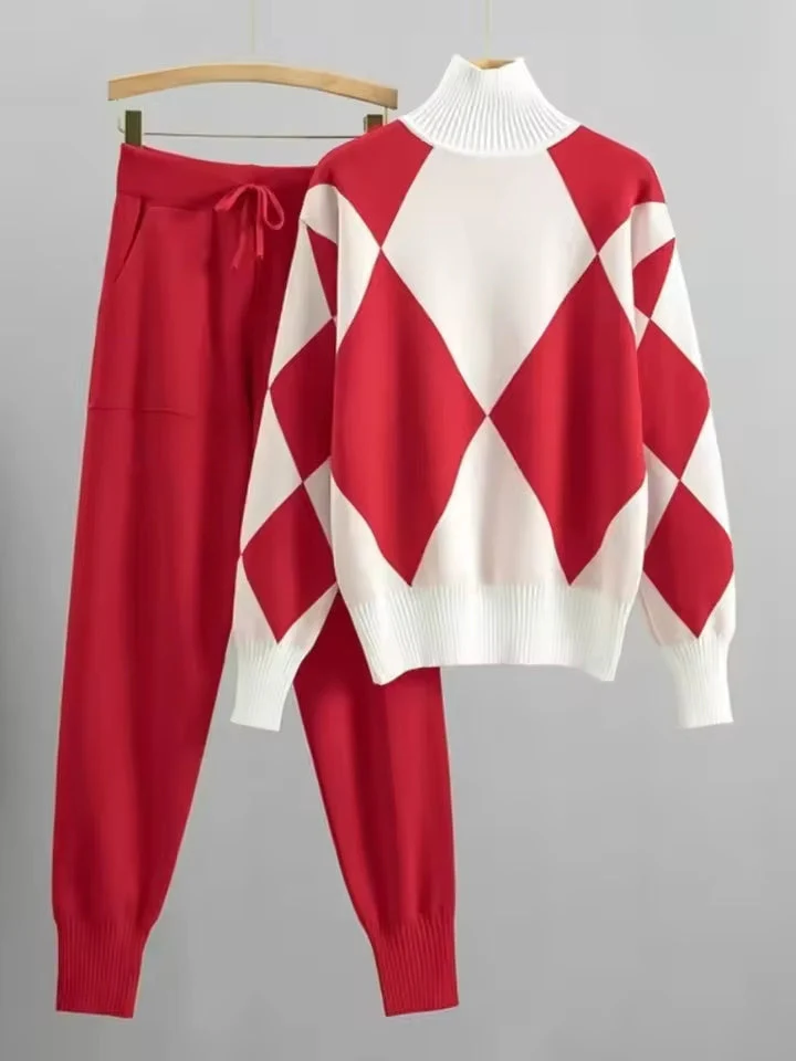 Pam - Stylish Sweater with Geometric Design - Image 4