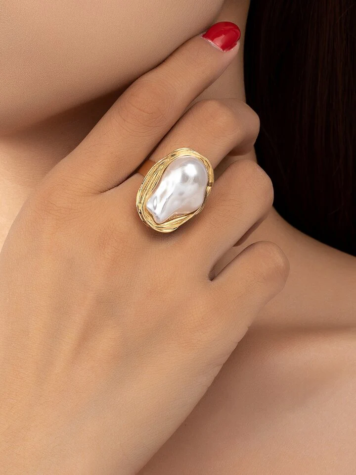 Pearl Ring from Kate Amsterdam - Image 2