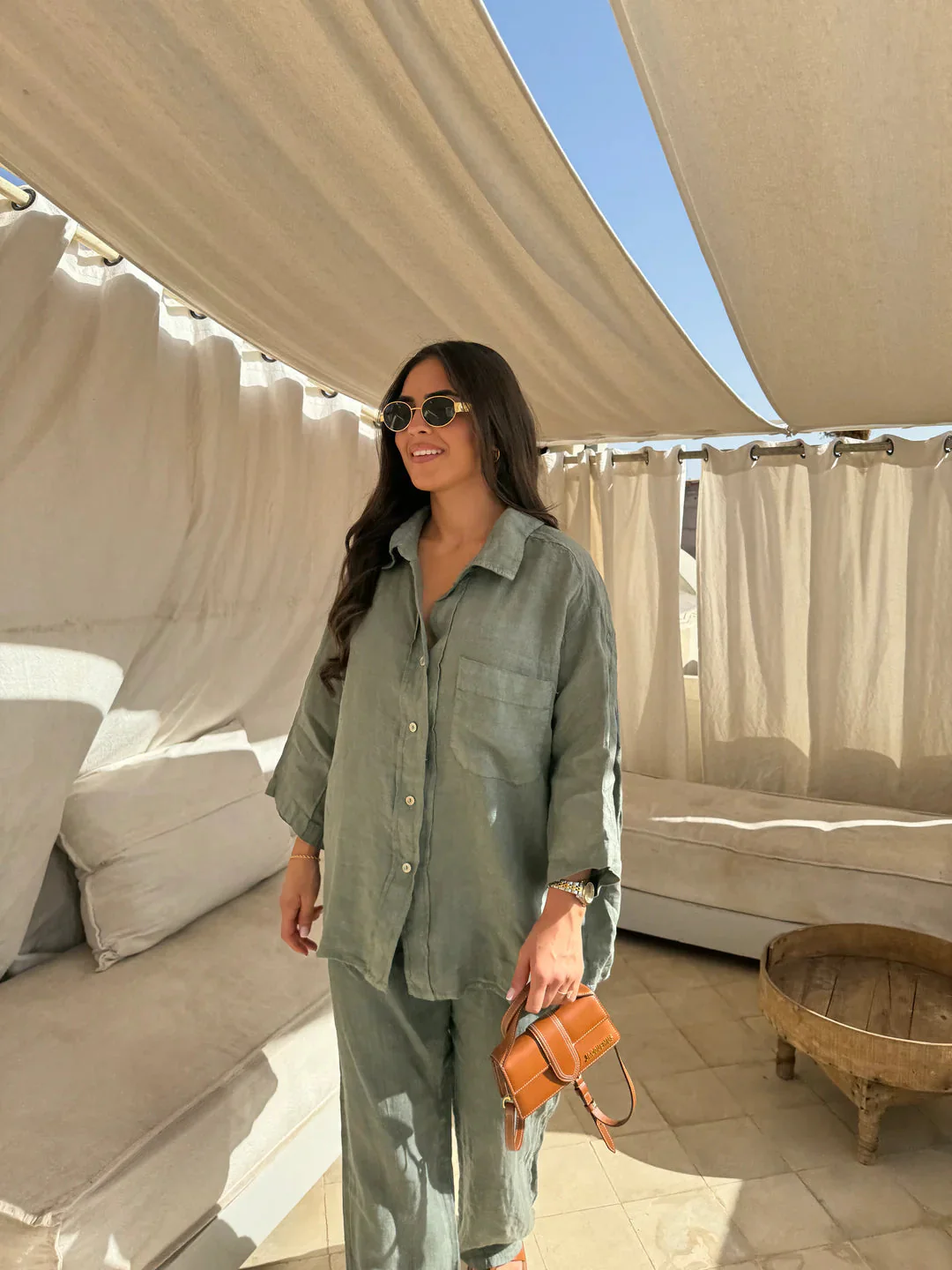 Relaxed Summer Outfit for Comfort - Image 2