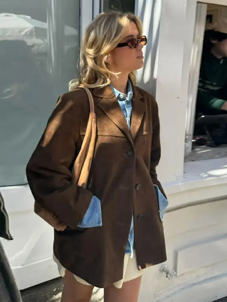 Retro artistic brown coat for ladies - casual with lapel collar - Image 7