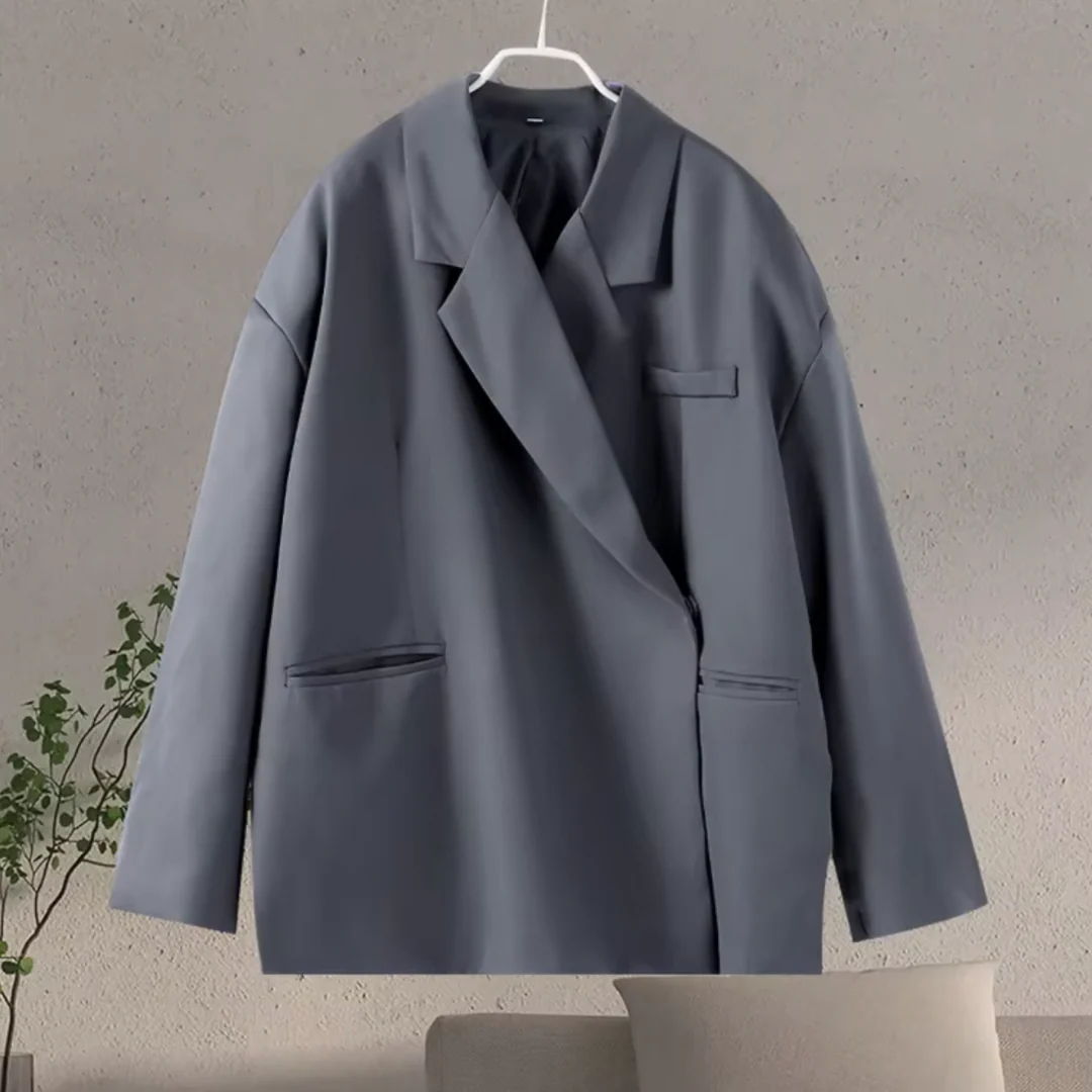 Women's Blazer - Oversized Fit - Classic Lapels - Long Sleeves - Casual Chic - Image 4