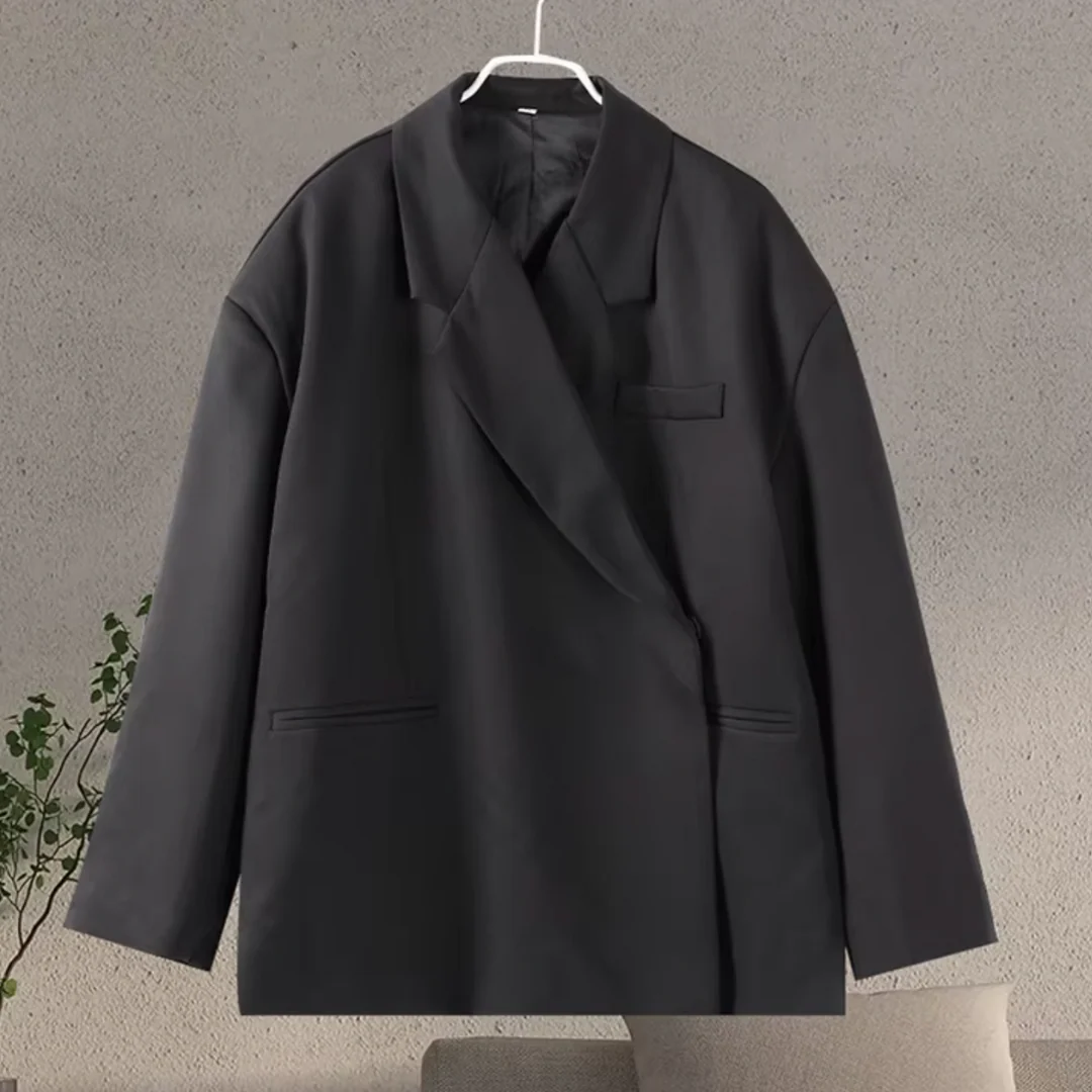 Women's Blazer - Oversized Fit - Classic Lapels - Long Sleeves - Casual Chic - Image 5
