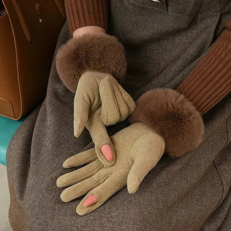 Sienna Plush Cuff Wrist-Length Gloves | Metallic Accent Gloves - Image 10