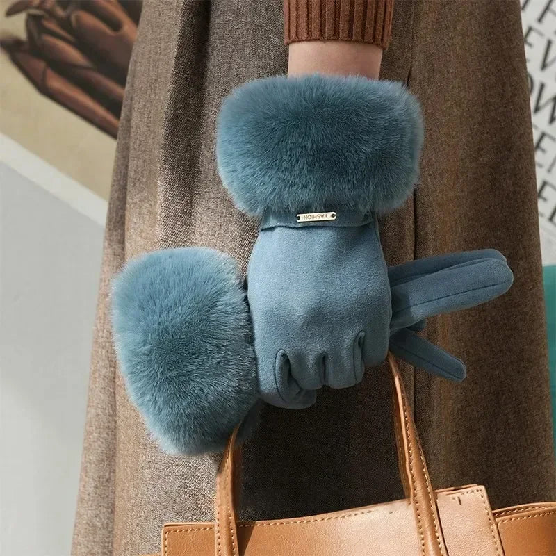 Sienna Plush Cuff Wrist-Length Gloves | Metallic Accent Gloves - Image 4