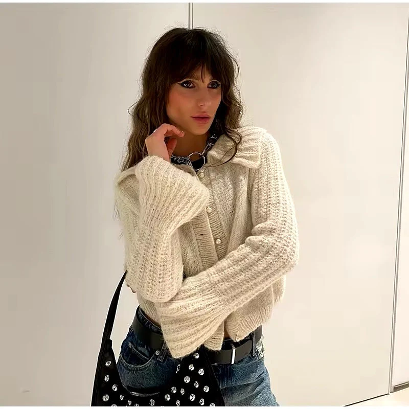 Elegant and comfortable cardigan for every occasion - Image 2