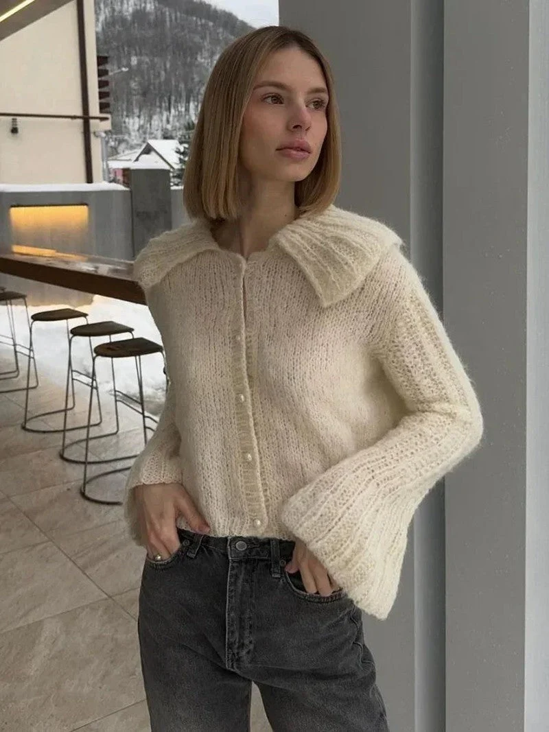Elegant and comfortable cardigan for every occasion - Image 8