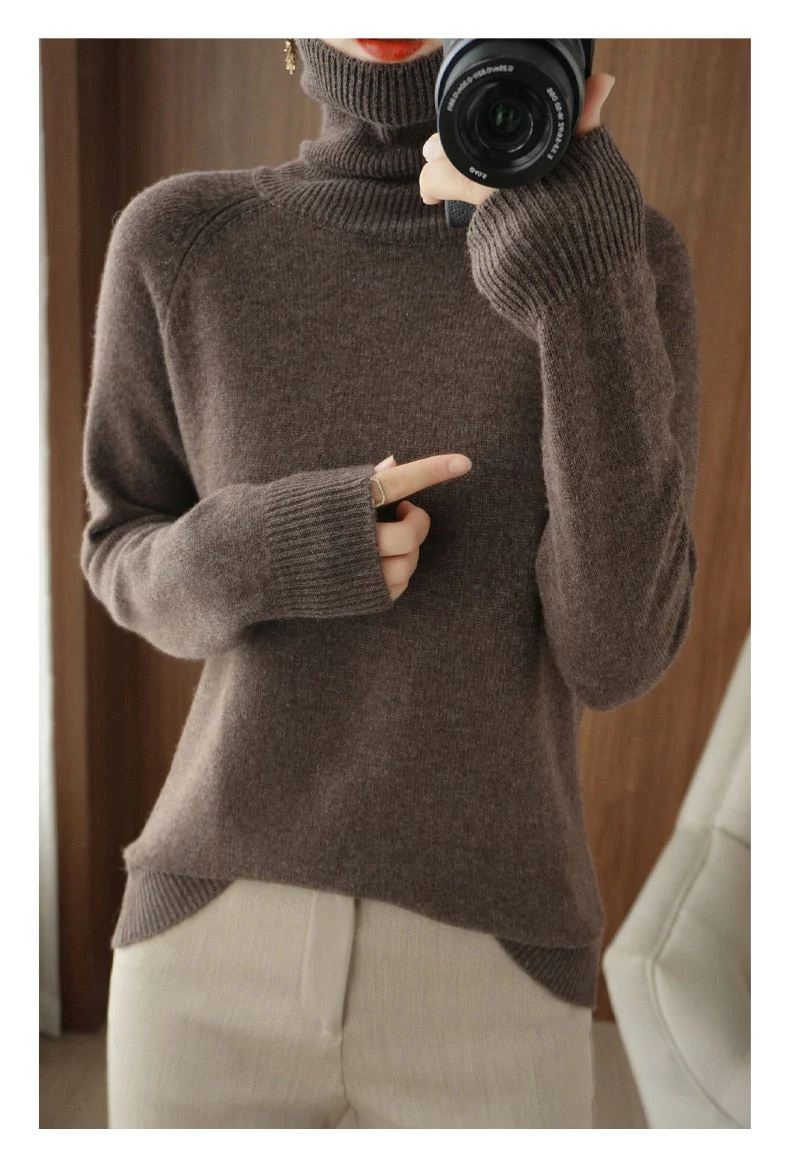 Women's Turtleneck - Soft Wool Blend - Relaxed Fit - Long Sleeves with Ribbed Cuffs - Image 2
