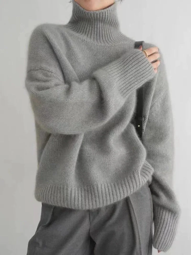 Ladies Turtleneck Sweater - Oversized Fit - Wool Mix - Long Sleeves - Comfortable Casual - Image 3