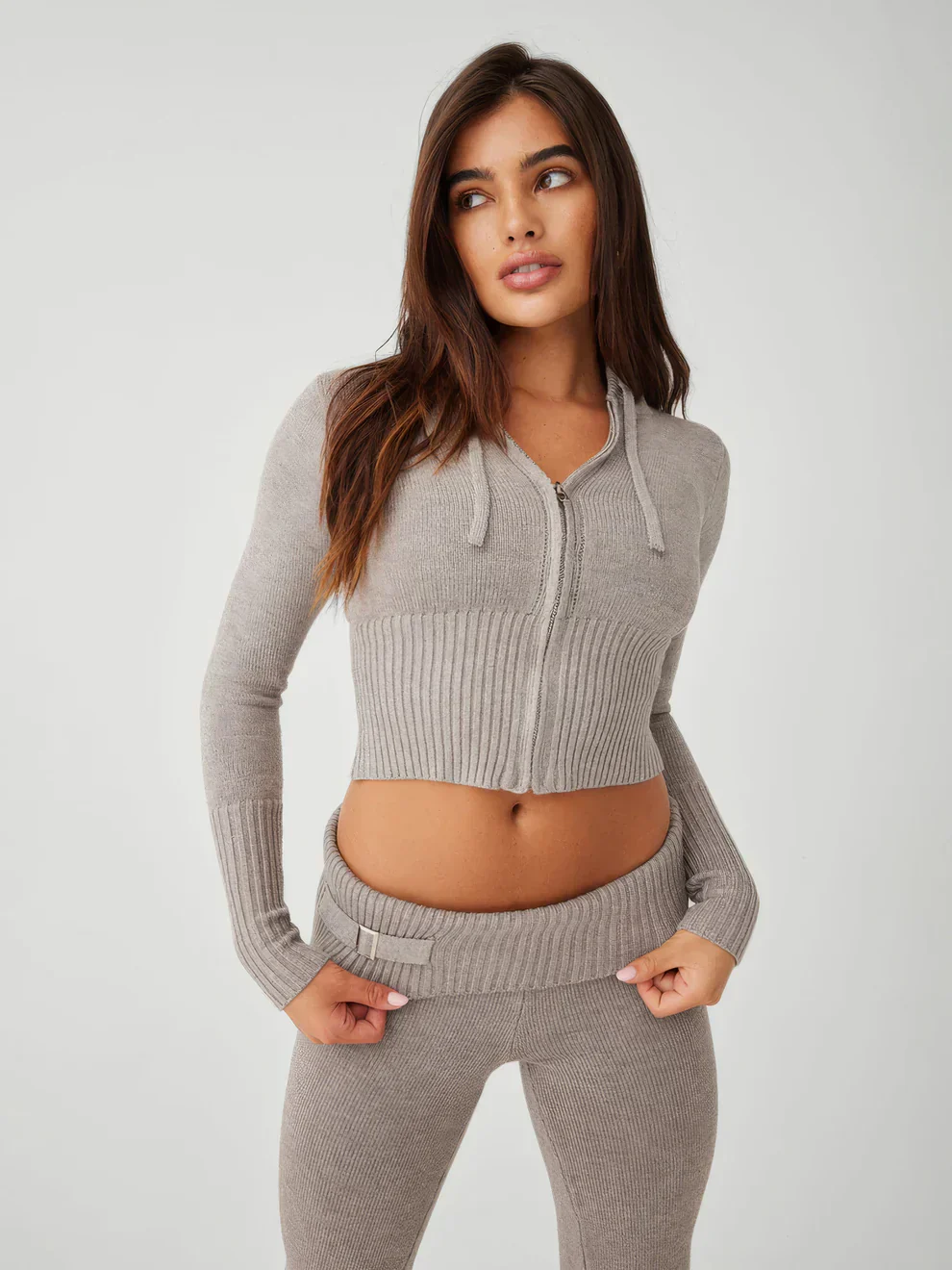 Women's Hoodie - Knitted Short Fit - Zipper - Long Sleeves - Casual Trendy Style - Image 5