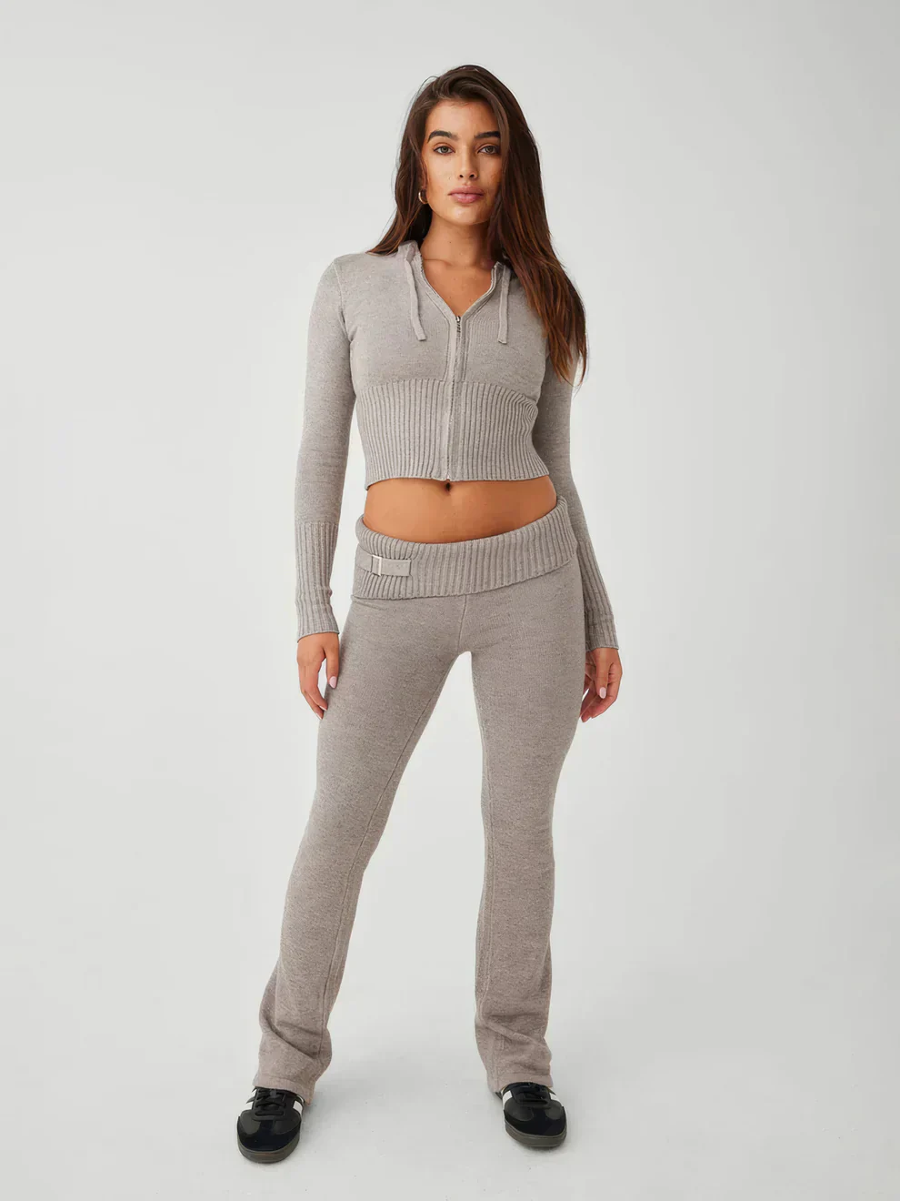 Women's Hoodie - Knitted Short Fit - Zipper - Long Sleeves - Casual Trendy Style - Image 6