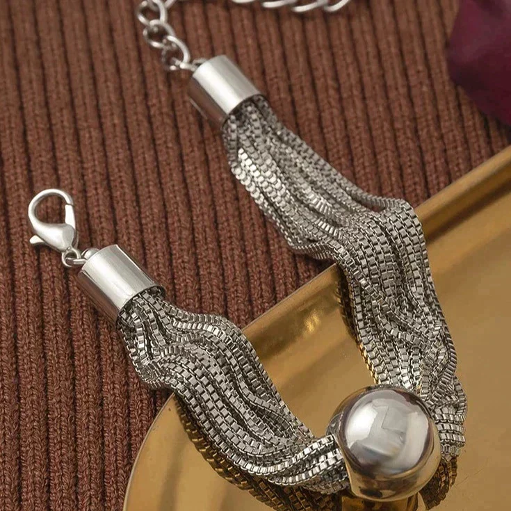 Women's Necklace – Layered Fine Chains – Elegant Shiny Pendant – Minimalist Design - Image 3