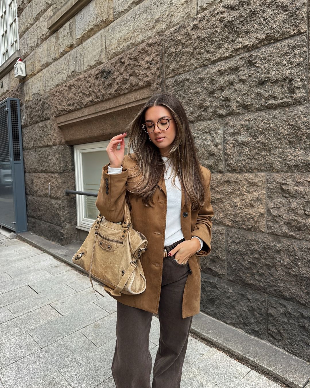 Women's Blazer - Suede - Single-breasted - Straight Fit - Notch Lapel - Long Sleeves - Image 3