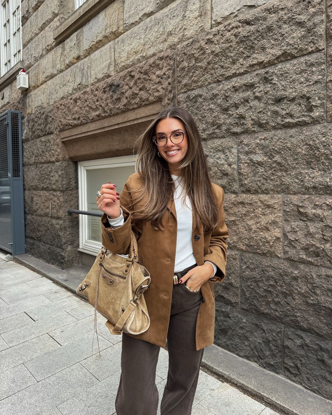 Women's Blazer - Suede - Single-breasted - Straight Fit - Notch Lapel - Long Sleeves - Image 4