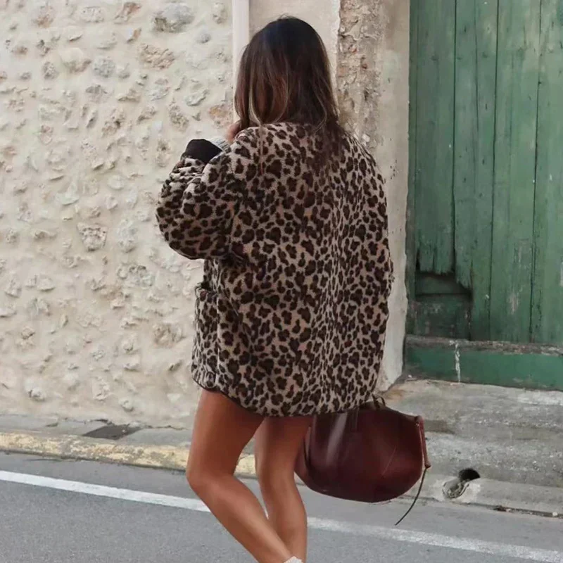 Women's Cardigan - Oversized Fit - Soft Fabric - Leopard Design - Buttons and Ribbed Edges - Image 3