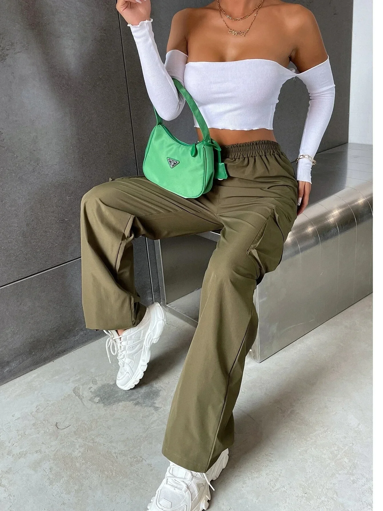 Ladies Cargo Pants - High Waist - Loose Fit - Elastic Waistband - With Side Pockets - Image 3
