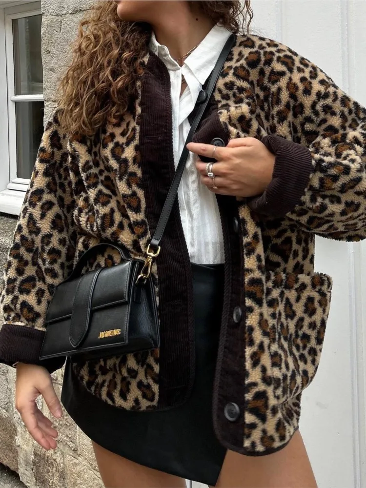 Livia™ Trendy Leopardprint Jacket - Feel Confident and Unique - Image 2