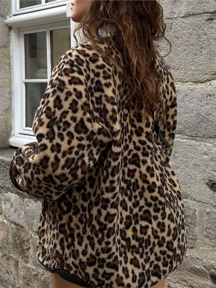Livia™ Trendy Leopardprint Jacket - Feel Confident and Unique - Image 4