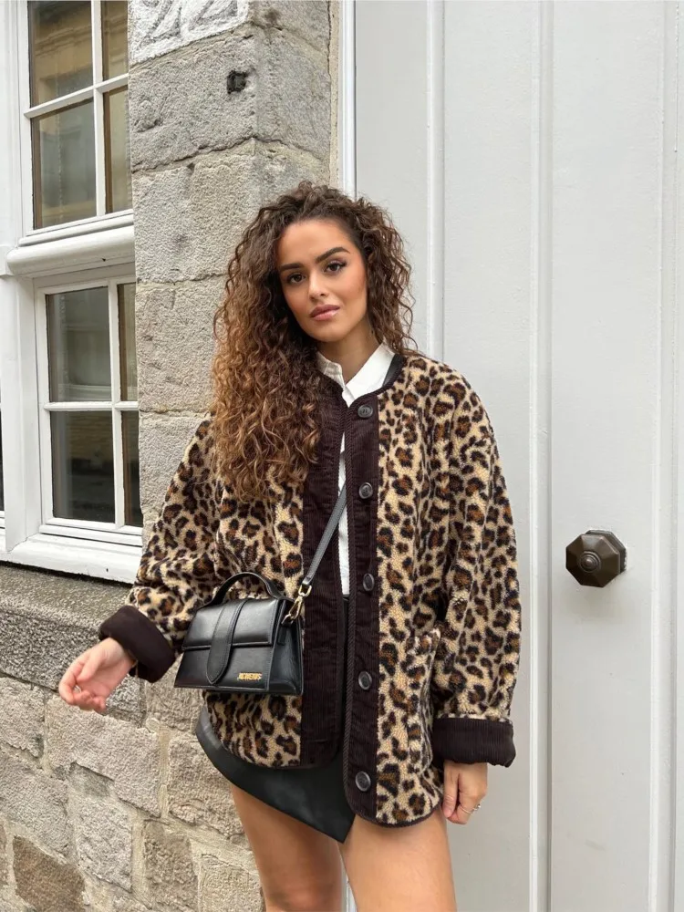 Livia™ Trendy Leopardprint Jacket - Feel Confident and Unique - Image 5