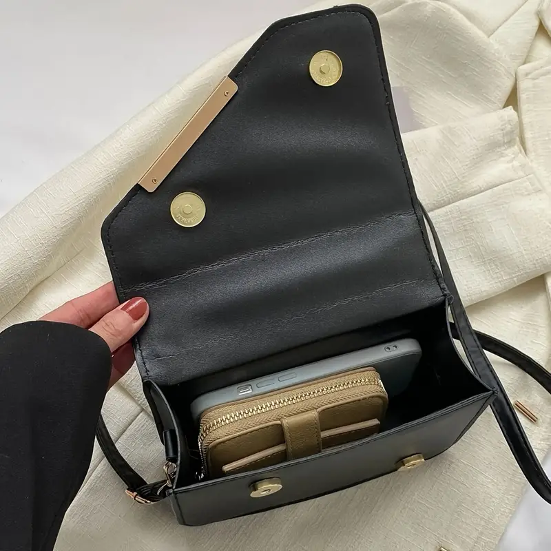 Checked Quilt - Crossbody Handbag - Image 3