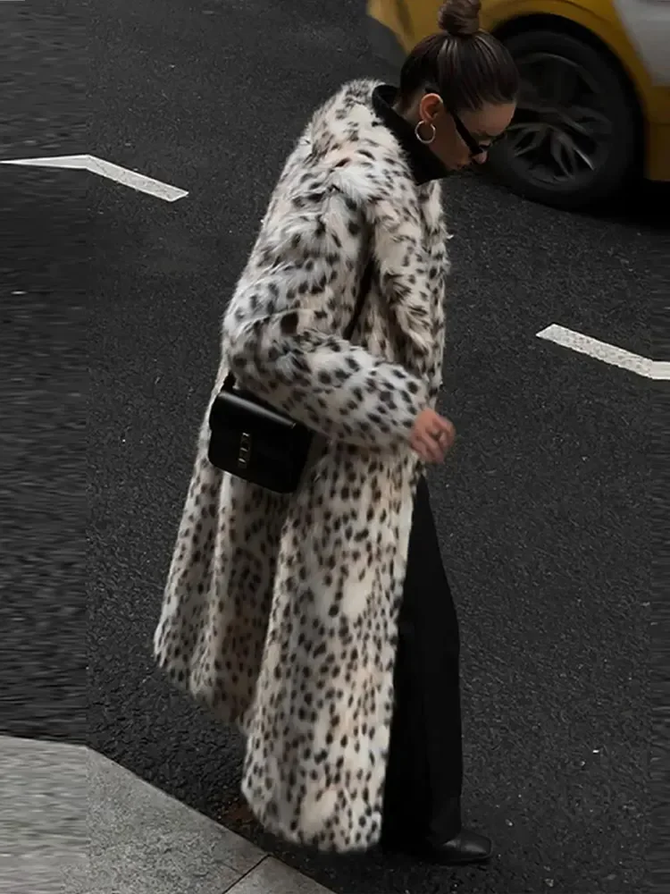 Leopard print Trenchcoat for women - Image 2