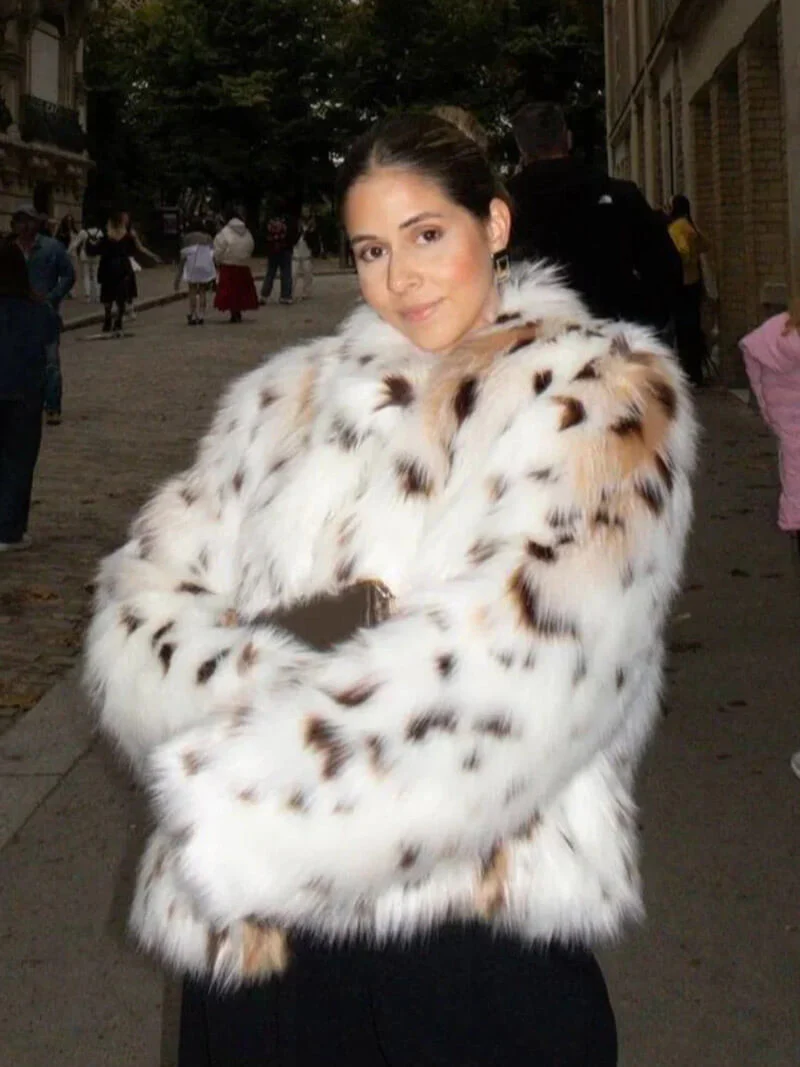 Leopard Velvetfur Coat – Statement Coat for Women with Bold Leopard Pattern - Image 7