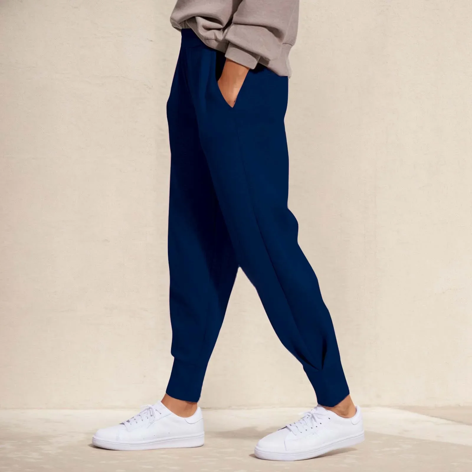 Orie Fleece Pants - Image 9