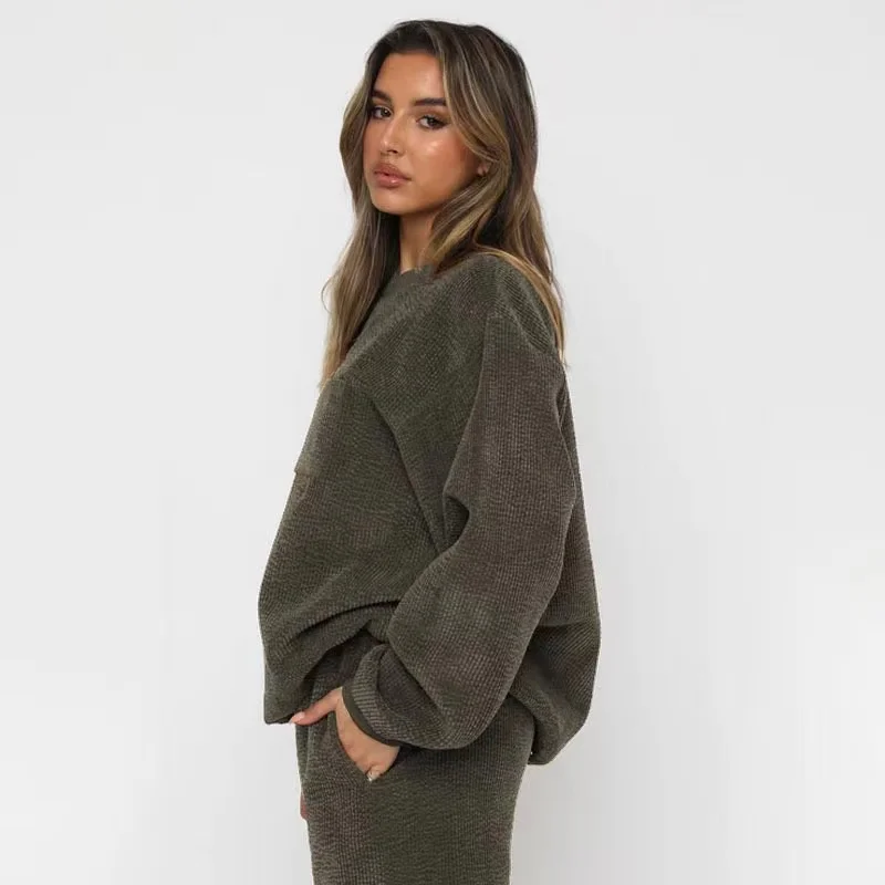 Women's Loungewear Set – Soft Fabric – Oversized Fit – Jogging Pants with Drawstring - Image 3