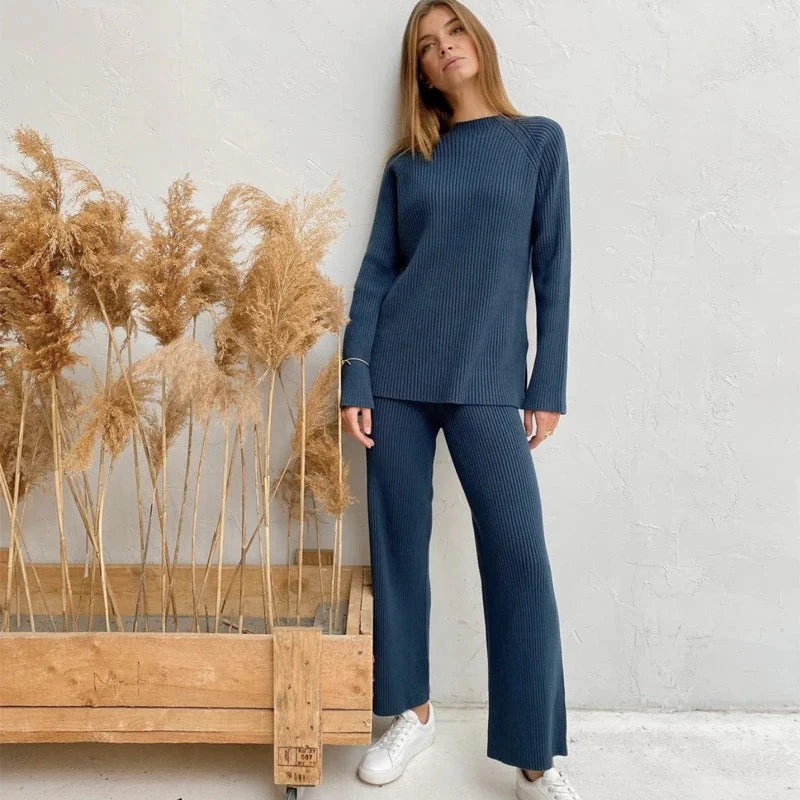 Women's Lounge Set – Ribbed Knit – Relaxed Fit – Sweater with Turtleneck – Straight Pants - Image 5