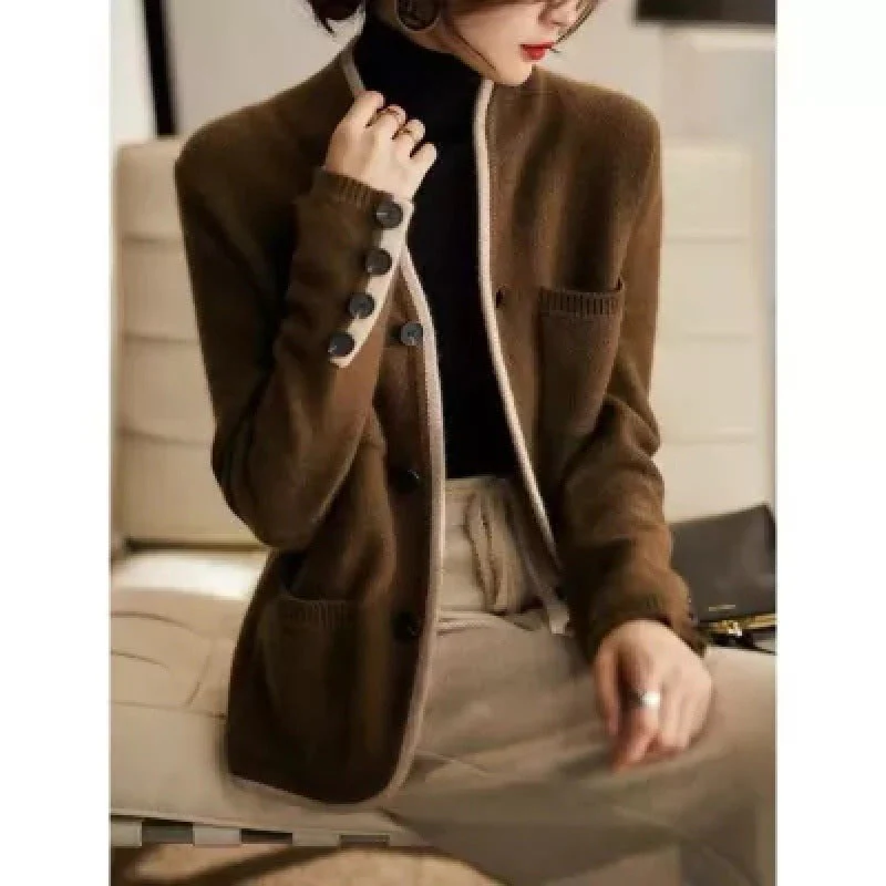 Women's Cardigan – Knitted – Relaxed Fit – Button Closure – With Patch Pockets - Image 2