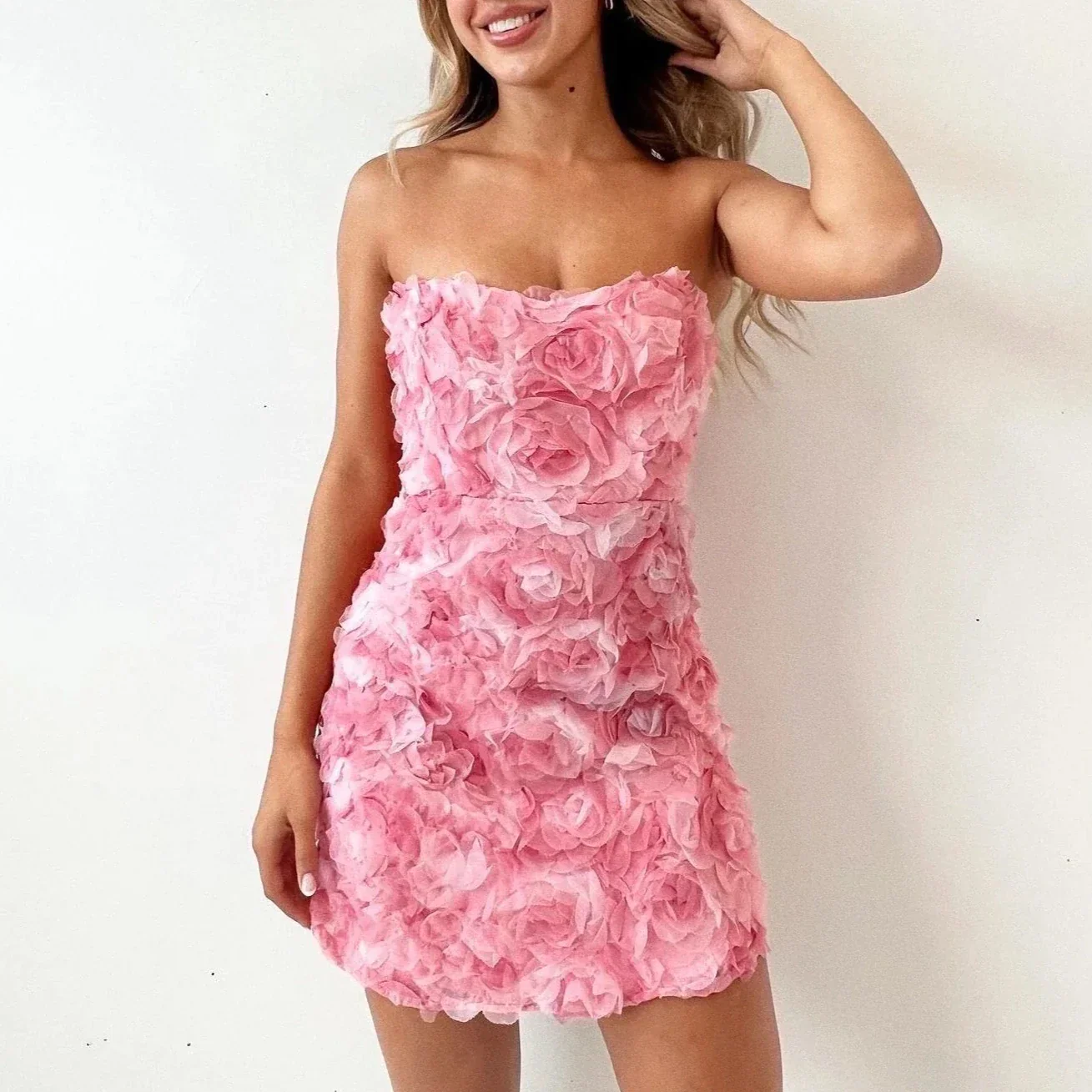 Women's Mini Dress - Strapless Sweetheart Neckline - Fitted Fit - Floral Applique - Image 2