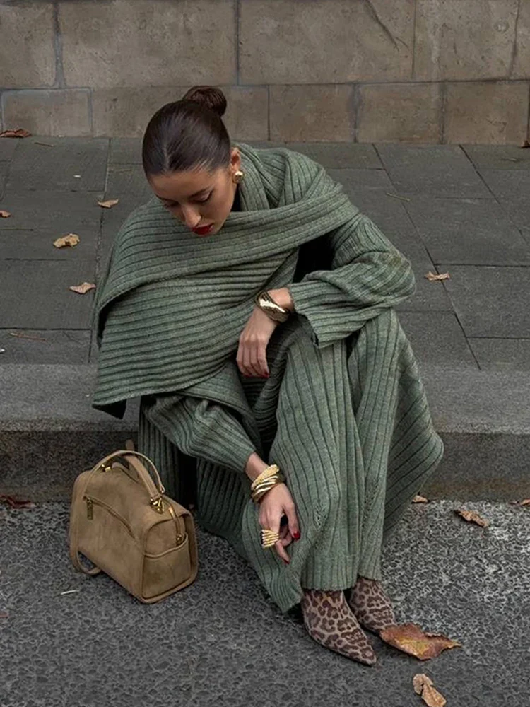 Women's Knit Set – Oversized Sweater & Wide Pants – Ribbed Texture – With Scarf - Image 4