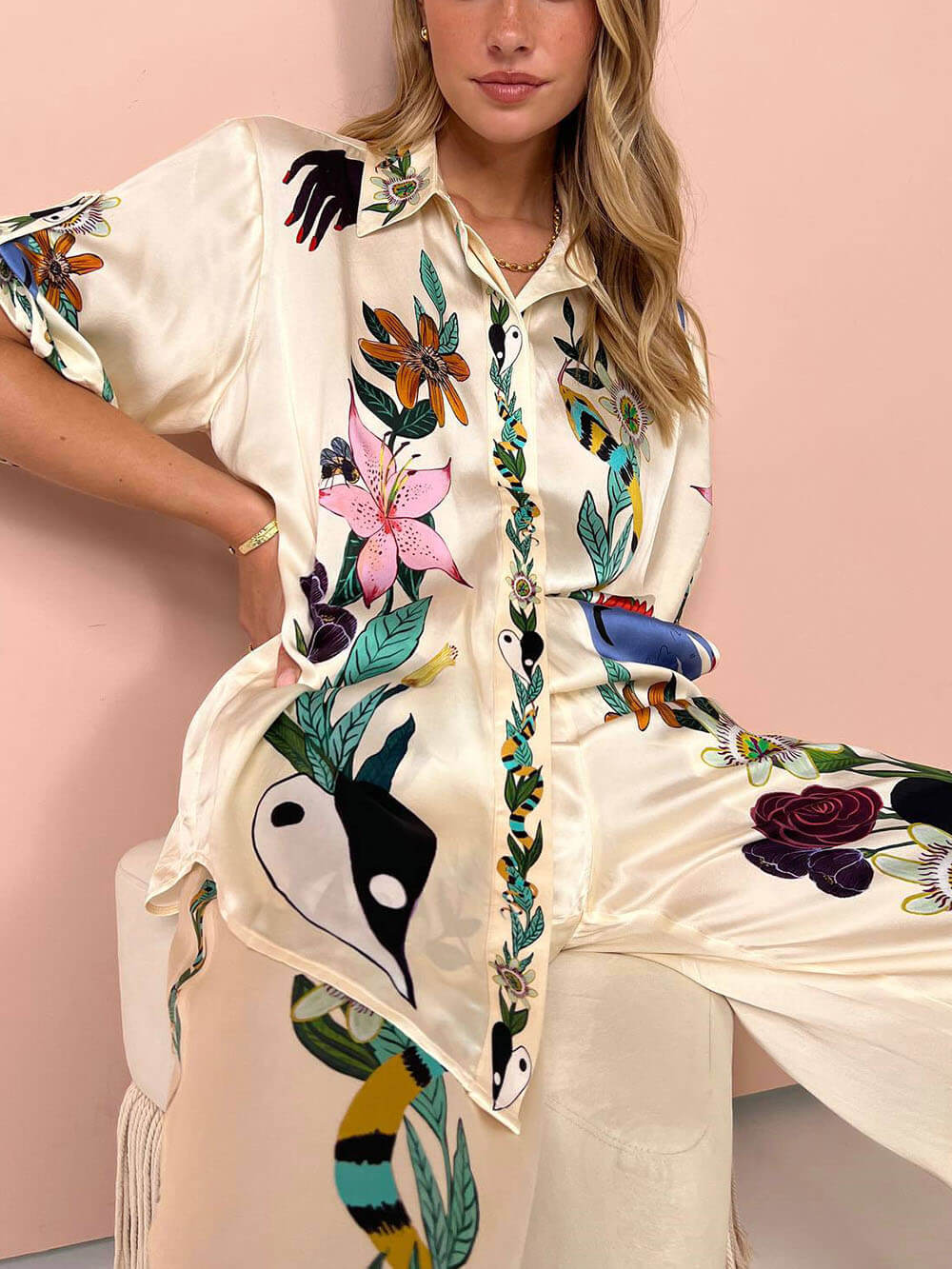 Ladies Set – Satin-Look Blouse and Shorts – Relaxed Fit – Short Sleeves – Luxury Print - Image 3