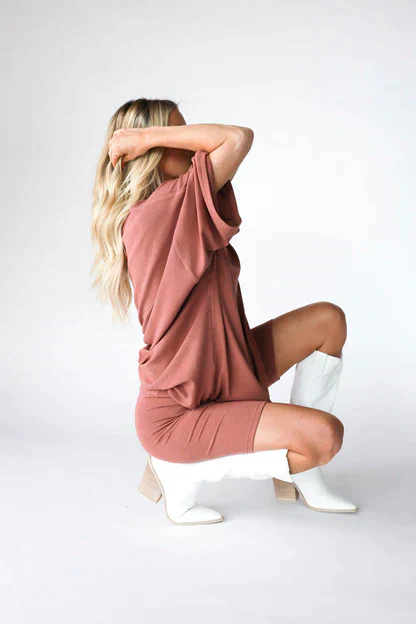 Women's Tunic Top - Oversized Fit - Three-Quarter Sleeve - Round Neck - Casual Comfort - Image 13