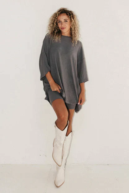 Women's Tunic Top - Oversized Fit - Three-Quarter Sleeve - Round Neck - Casual Comfort - Image 8