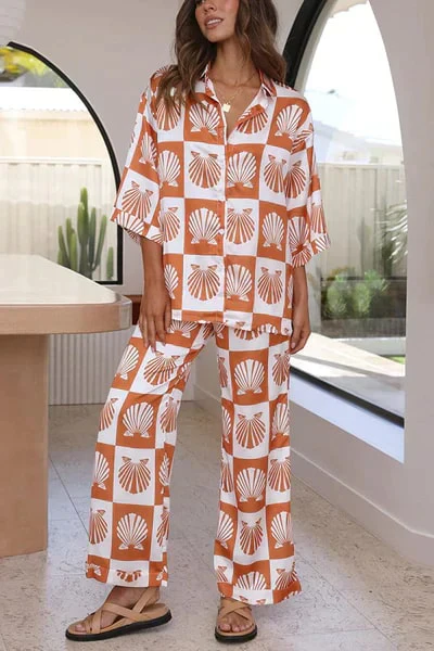 Women's Two-Piece Set – Loose-Fitting Shirt with V-Neck – Wide Pants – Breathable and Comfortable - Image 3