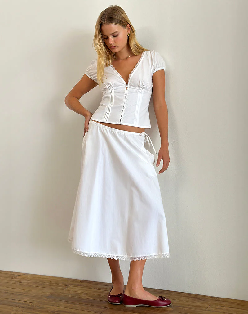 Ladies Blouse – Fitted Model – Short Puff Sleeves – V-Neck with Lace – Stretch Comfort - Image 2