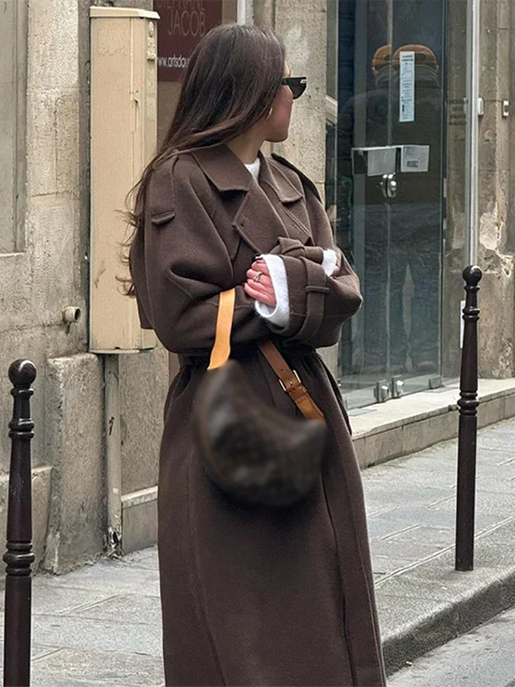 Women's Trenchcoat - Long Tailored Fit - Double-Layer Closure - Classic Design - Image 3