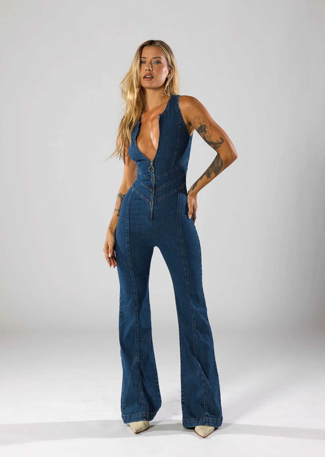 Women's Jumpsuit – Denim – Deep V-Neck – Flared Legs – Tailored Fit – Zip Closure - Image 4