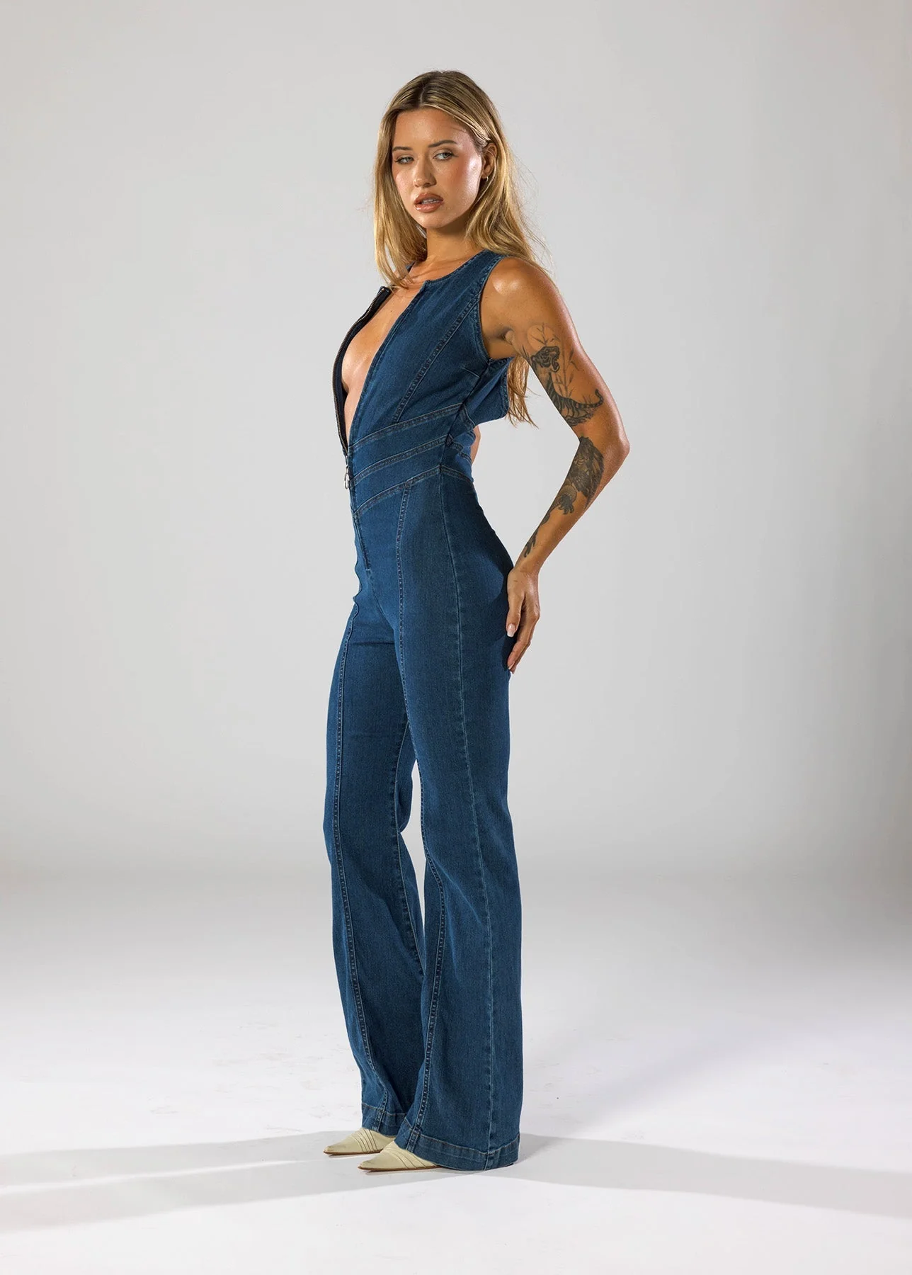 Women's Jumpsuit – Denim – Deep V-Neck – Flared Legs – Tailored Fit – Zip Closure - Image 6