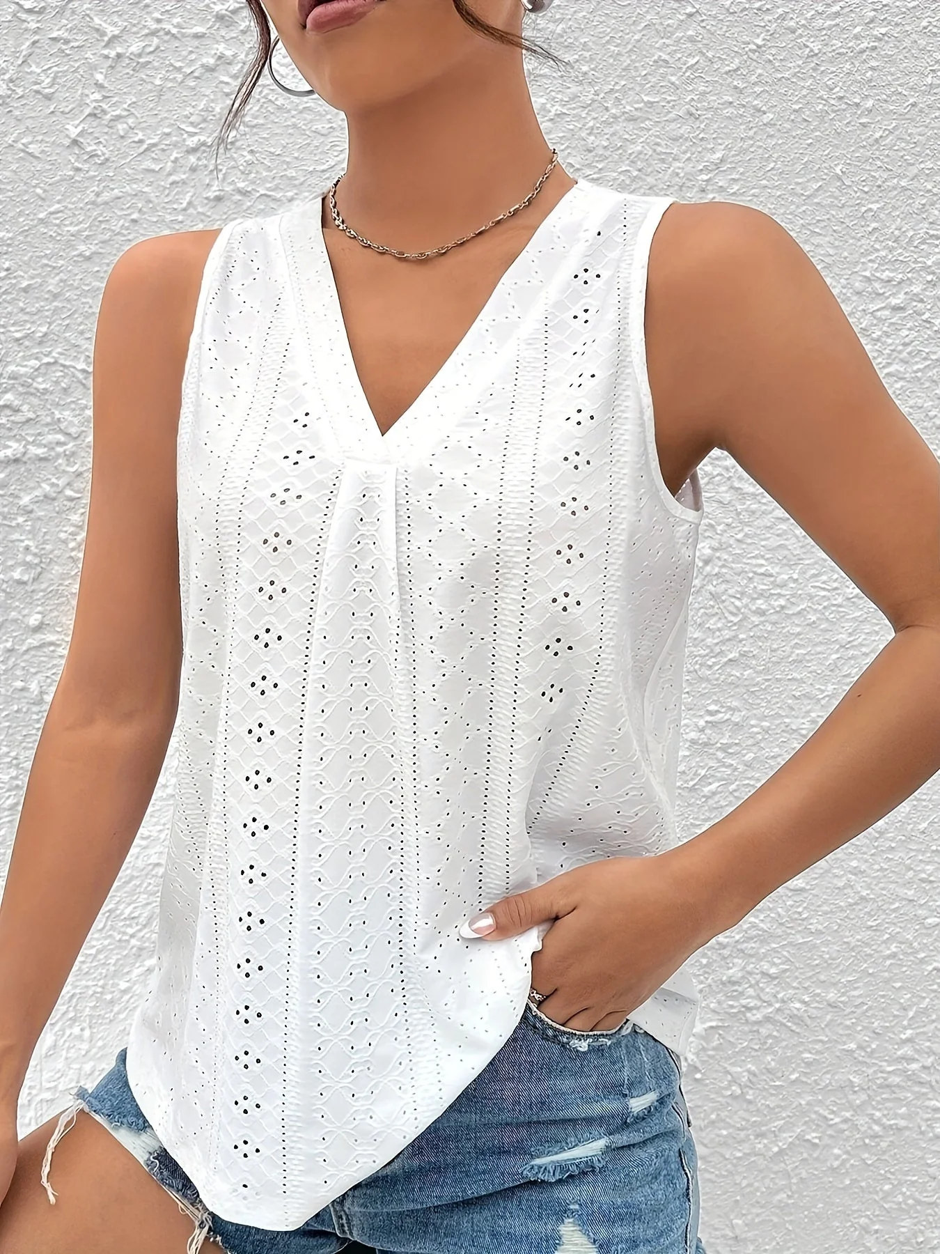 Ladies Top – Broderie Anglaise – Sleeveless – Button details – Regular Fit – Scoop Neck - Image 5