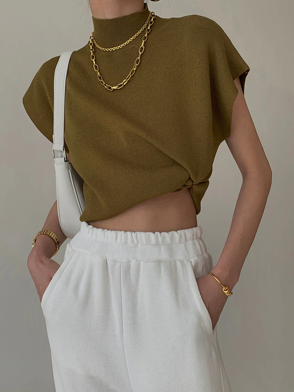 Ladies Top - Sleeveless - High Neck - Elegant Loose Fit - Casual Chic Design - Image 11